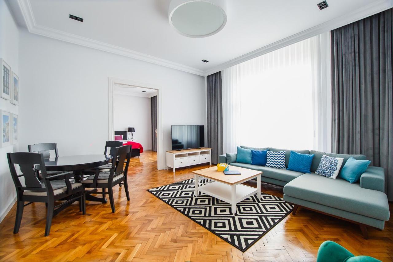 Spacious Riverviews Apartment Near Piata Unirii Oradea Exterior foto